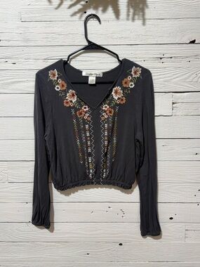 Youthful Threads Black V-Neck Long Sleeve Embroidered Top